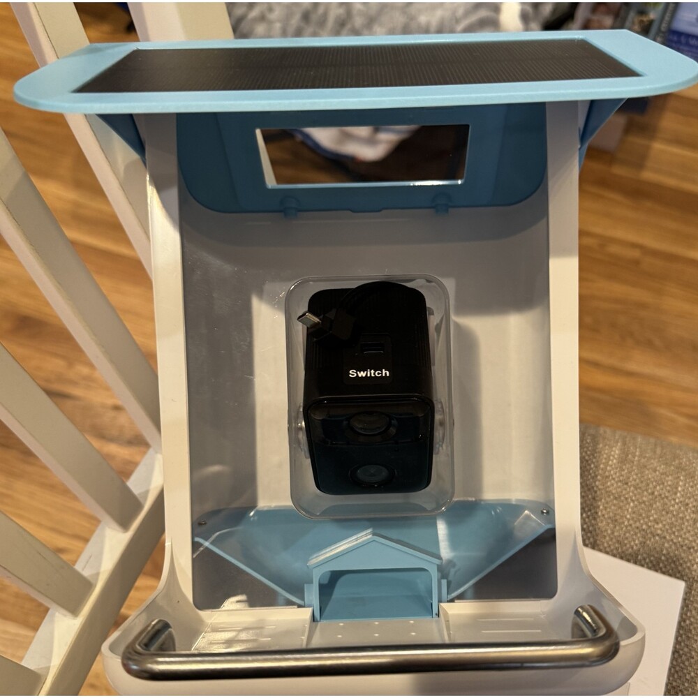 Sharper Image Smart Bird Feeder Video Camera Bird Feeder